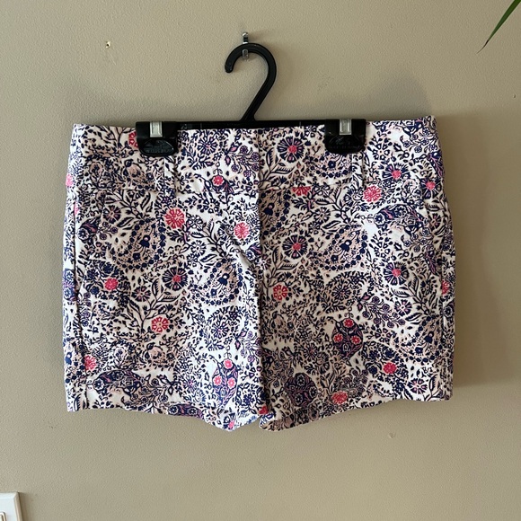 Ann Taylor White Floral & Paisley Print Shorts - Picture 11 of 14